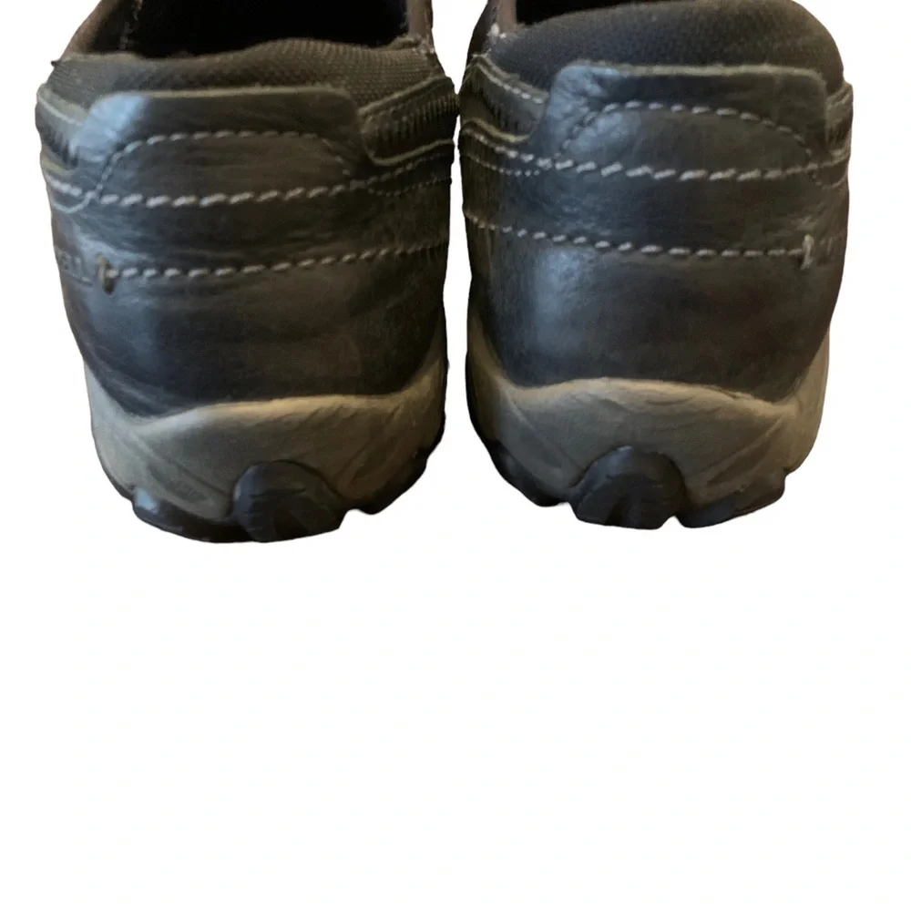 Men’s Vibram Leather Shoes Size 9